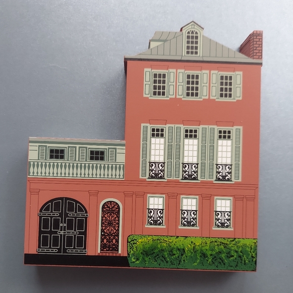 89 East Bay, Charleston, SC _  Shelia's decor- - Picture 1 of 2